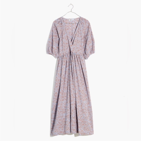 Madewell Marianna Puff-Sleeve Midi Dress in Dream-On Daisies - Picture 4 of 6